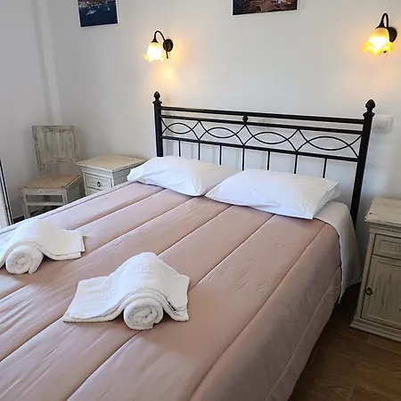 Afroditi Hotel 2*