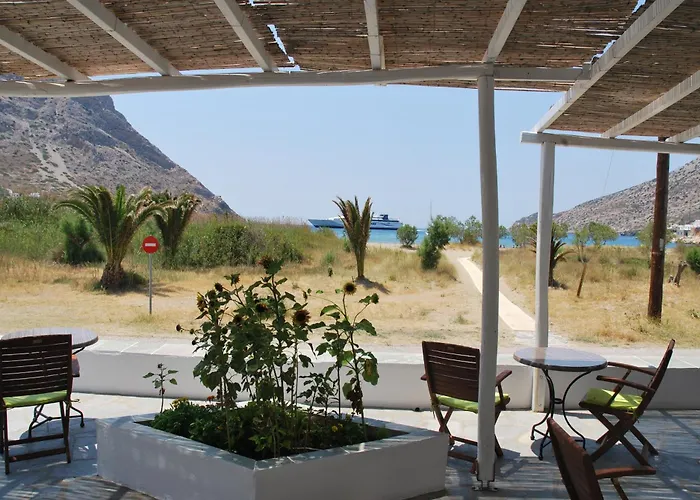 αφροδίτη Καμάρες